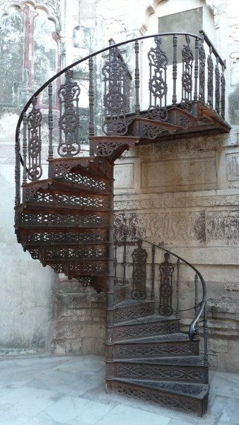staircase-900725_12801